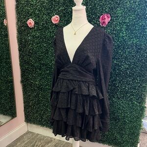 Chic Black Layered Long Sleeve Dress